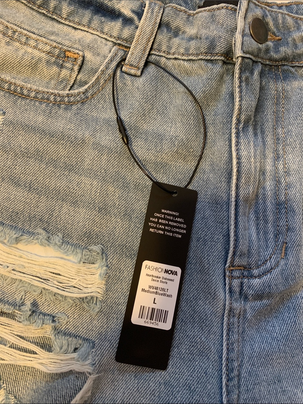 Fashion Nova Jean Shorts - Picture 3 of 7